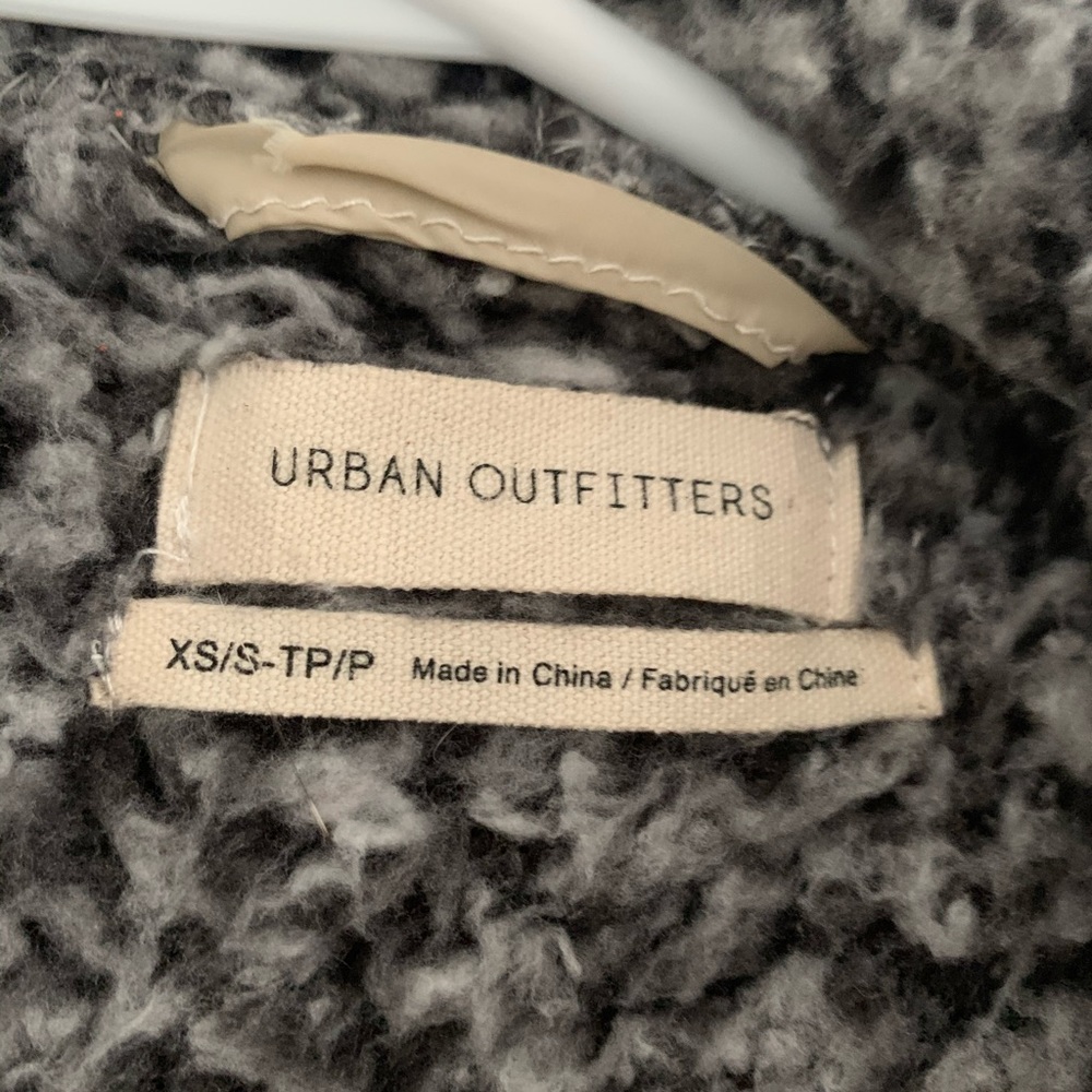Sweater - Picture 3 of 4
